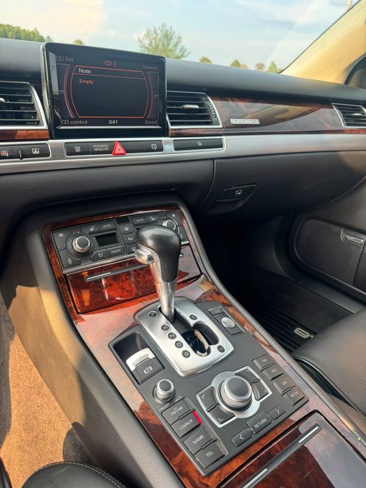 Audi A8 L  4.2_350Km 2009R 24900ZL