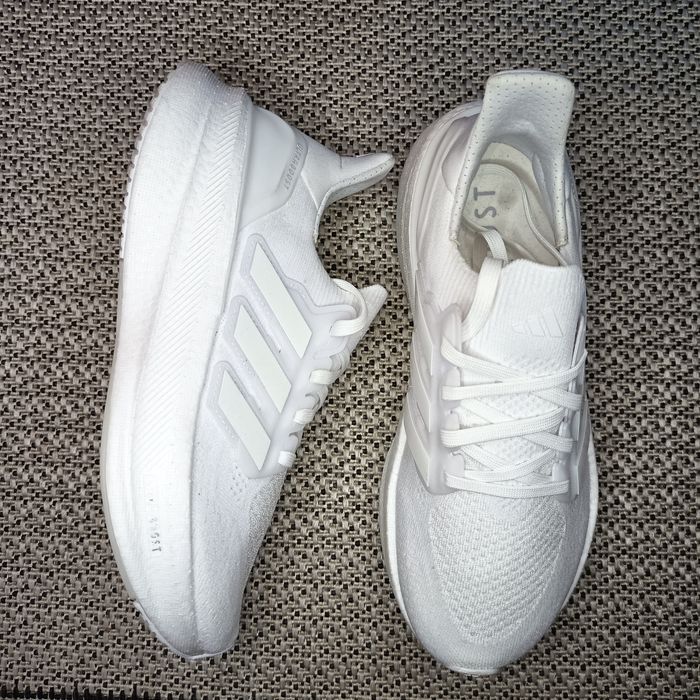 38,40. Кросівки  преміумкласу Adidas Ultraboost 5 Performance White ID8848