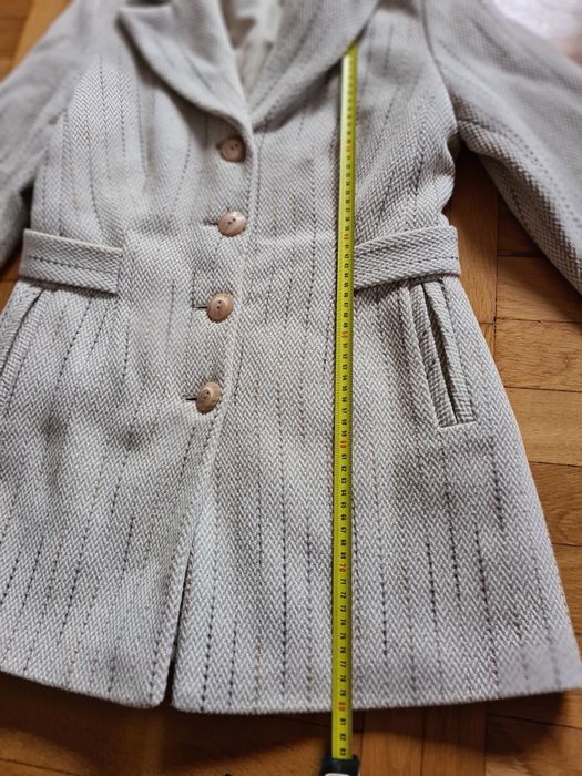 Beżowy wełniany płaszcz Tiara r.40 M/L