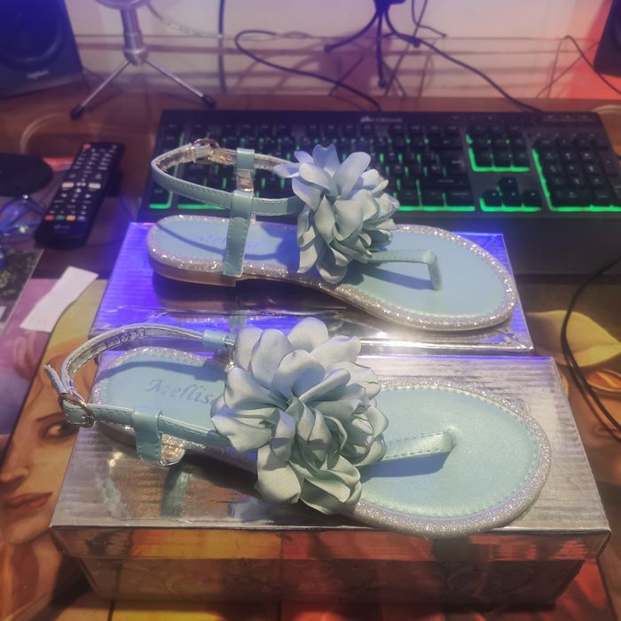 Conjunto de sandálias