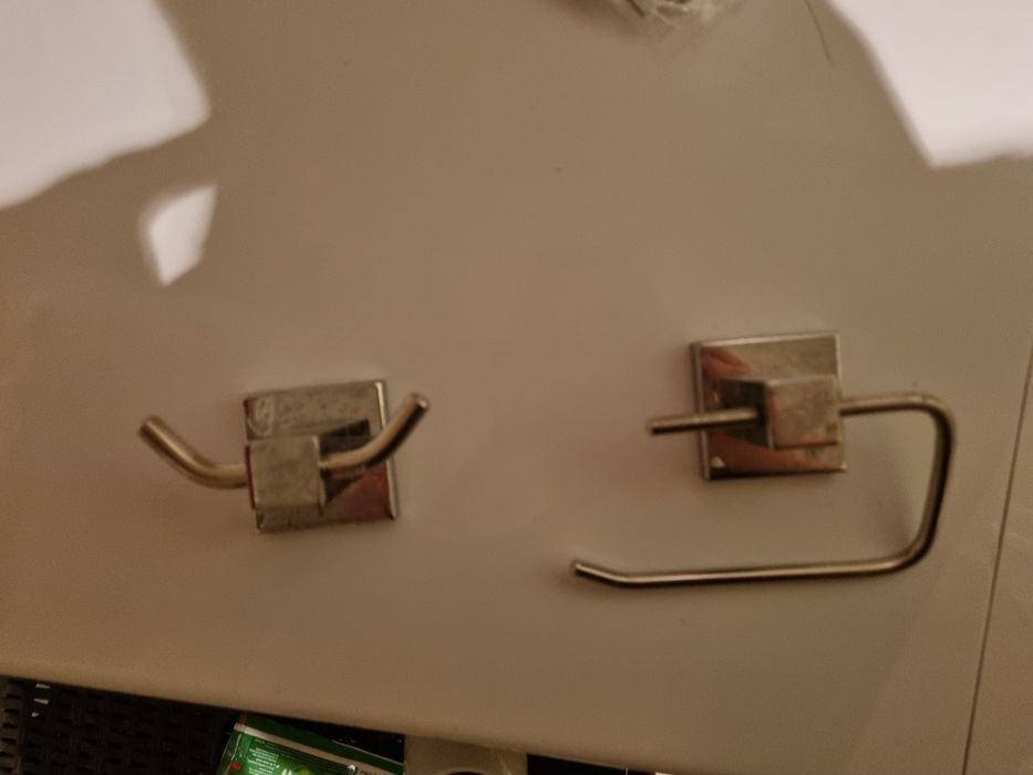 Półka scienna szklana łazienkowa + uchwyty