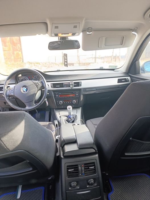 BMW E91 2.0 benzyna 143km