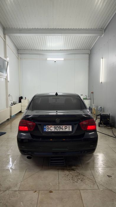 Продам бмв е90 2005 р.