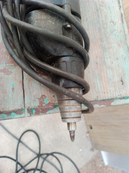 Maquina aparafusar AEG