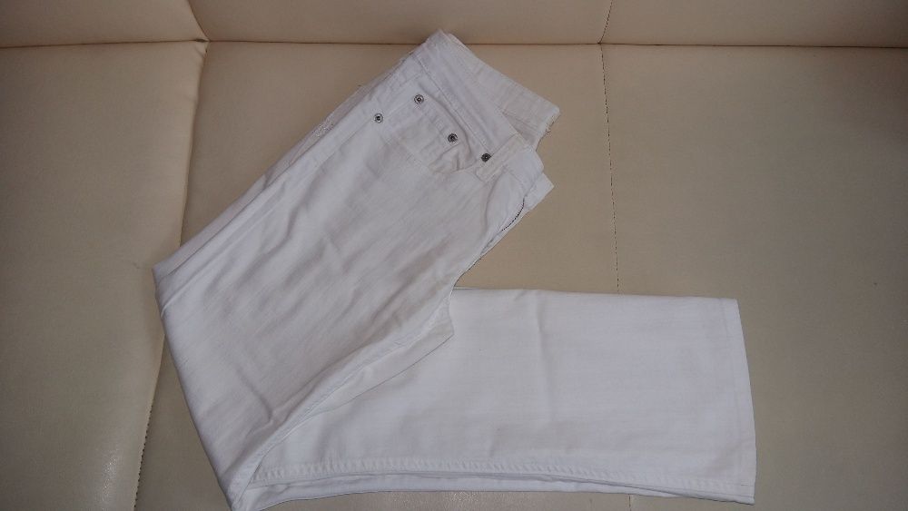 spodnie białe rybaczki spodenki 146/152 na 12-13 lat