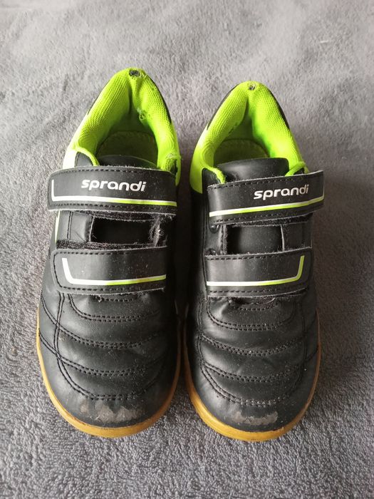 Buty, adidasy, r. 30.