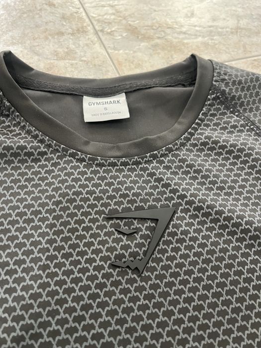 Gymshark onyx v2