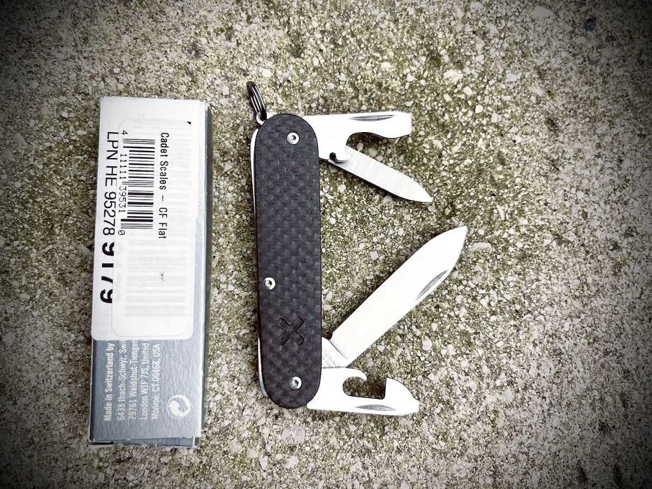 Canivete suiço Victotinox Cadet Flytanium