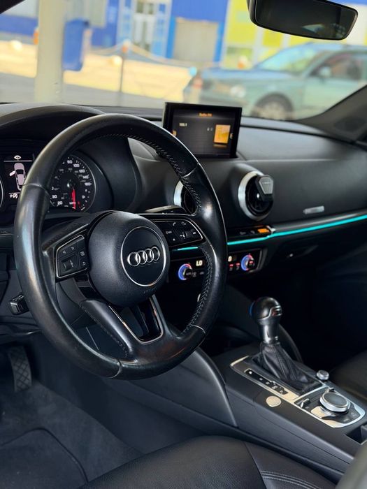 Продам Audi A3 2016