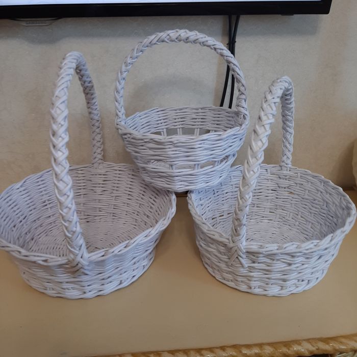 Плетеные  корзинки для водохреща, короба, шкатулки