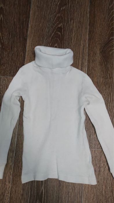 Белый гольф, белая водолазка