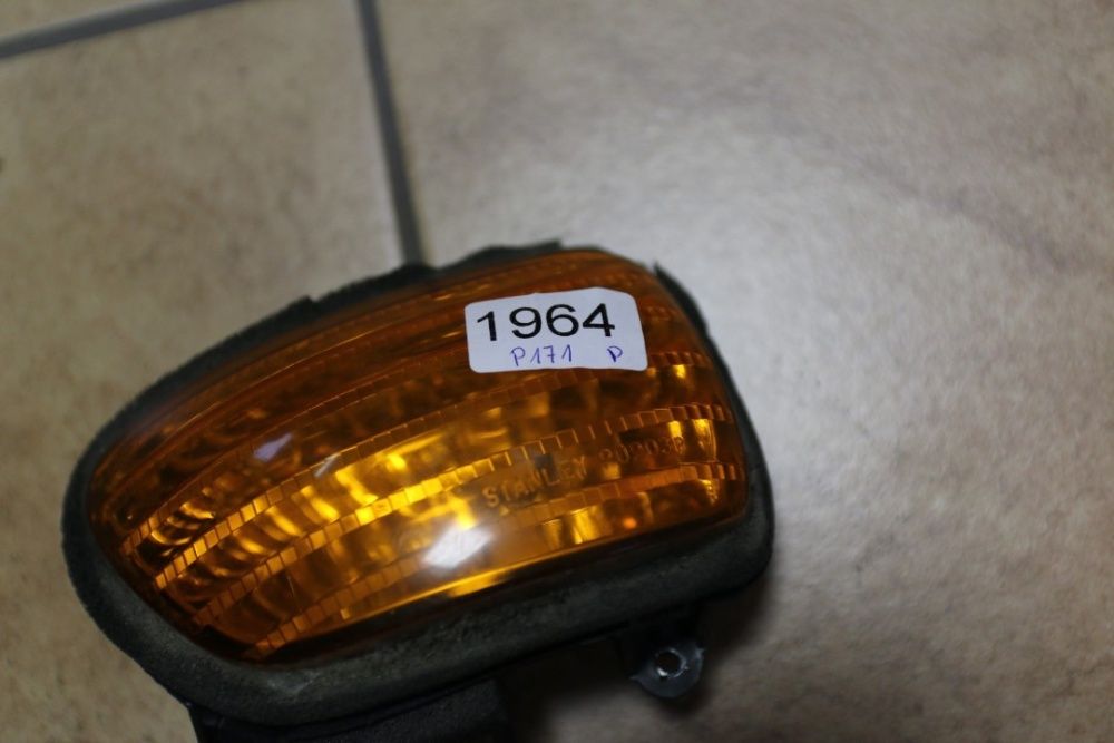 1964 Kierunkowskaz żółty prawy Honda Goldwing GL 1800
