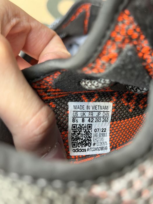 Adidas Yeezy Boost 350 V2 Carbon Beluga buty sneakersy brązowe 42