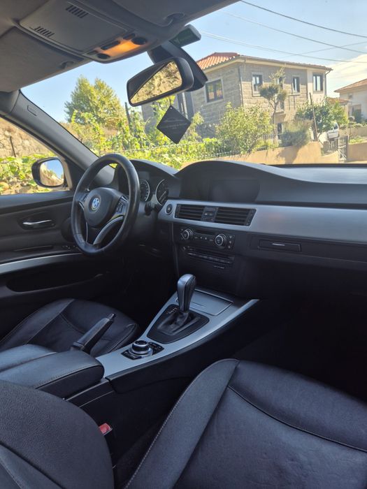 BMW e91 320d.