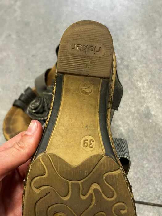 Sandały skórzane 39 ricker