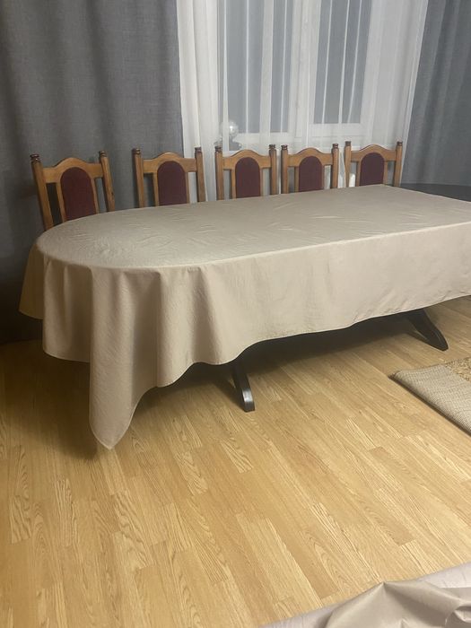 Скатертина біла дешево скатерть