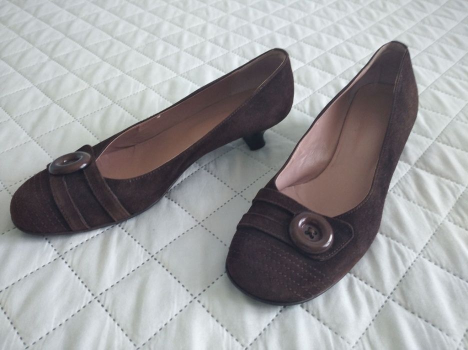 Zamszowe brązowe czółenka damskie niski obcas retro vintage r 40