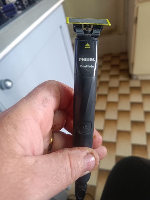 maquina de barbear eletrónica philips