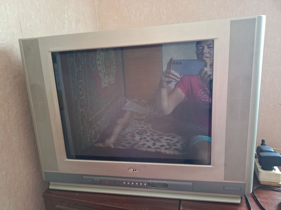 Продам телевізор в хорошому стані