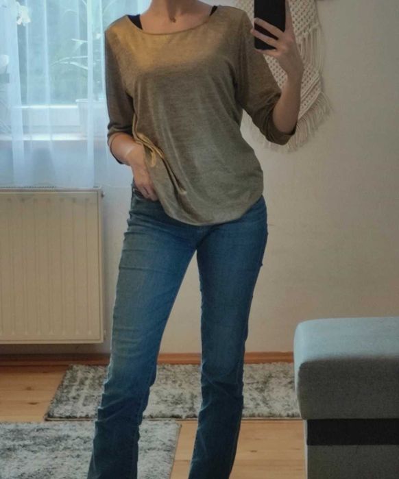 Elegancka bluzka z 3/4 rękawem