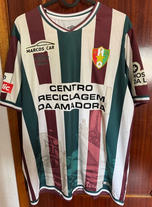 Camisola de jogo Estrela da Amadora