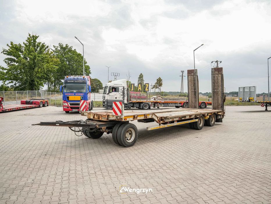 Müller-Mitteltal T3 Profi Przyczepa niskopodwoziowa z najazdami hydraulicznymi  Deski do poszerzeń w cenie!