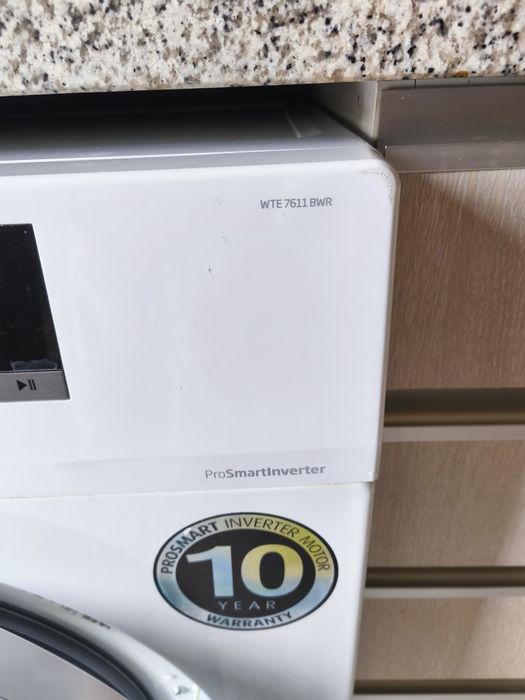 Máquina de lavar roupa BEKO WTE 7611BWR