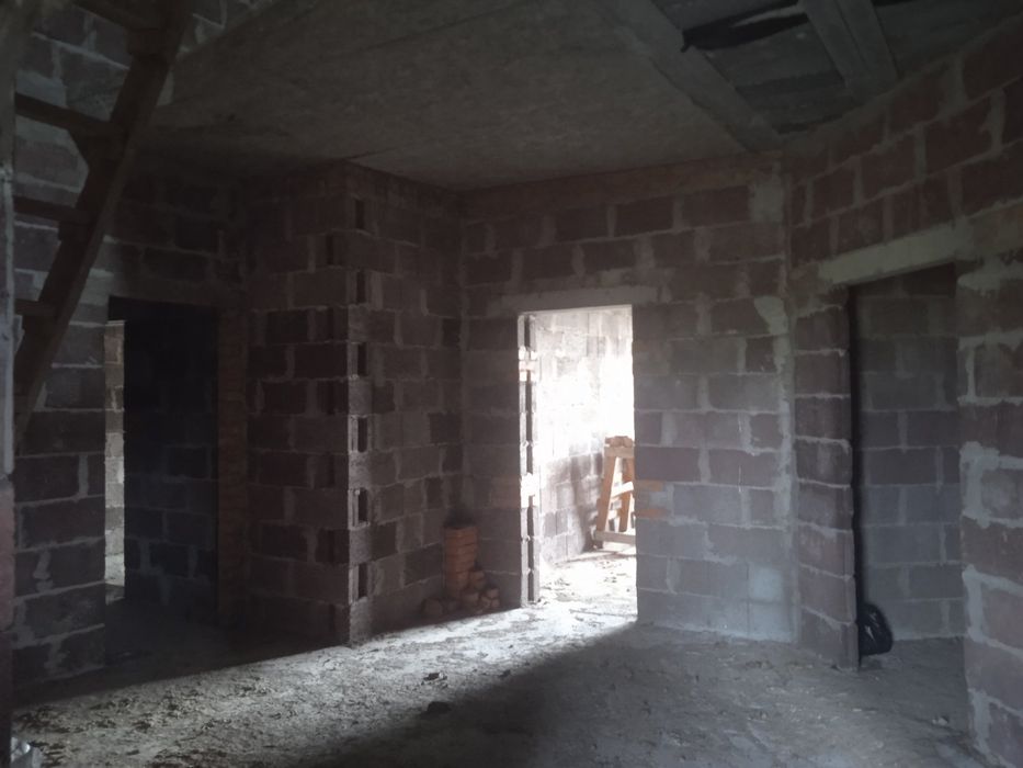 Личанка. Продаж будинок 228м.кв,  на двухфасадній ділянці 25соток