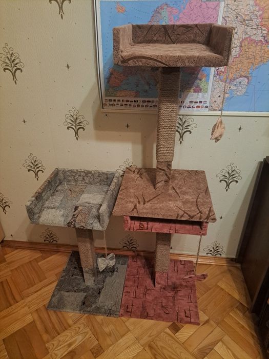 Когтеточка с лежаком, новая