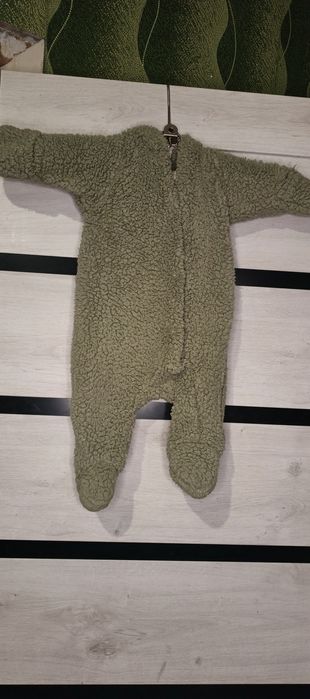 Комбінезон коліром хакі 68 розмір