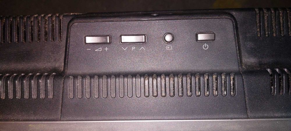 TV Sharp 32" (para peças)