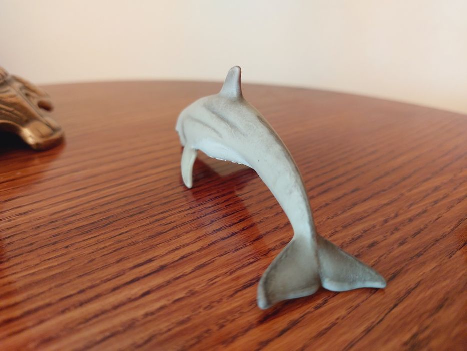 Delfin schleich figurka