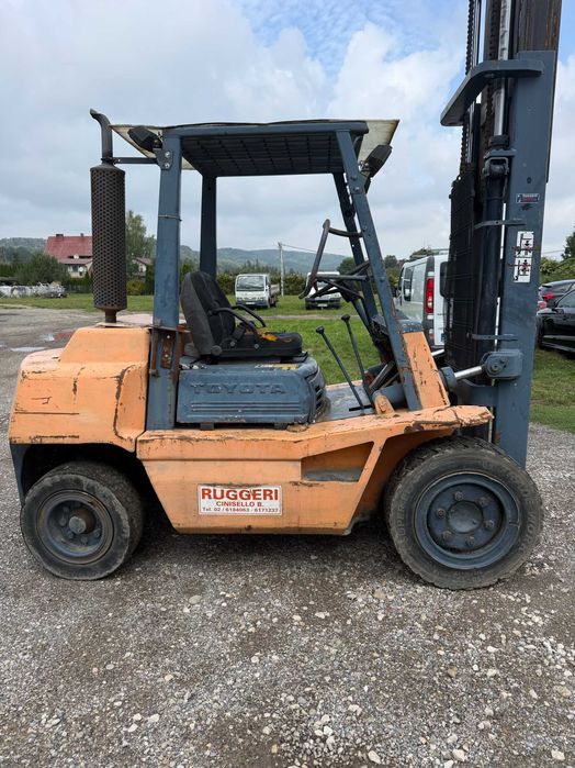 Wózek Widłowy Toyota 3FD35