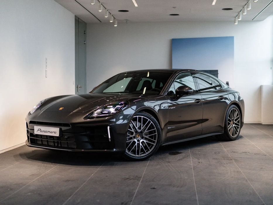 Porsche Panamera 4 E-Hybrid