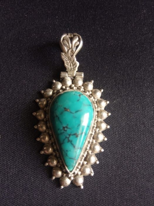 Índia: Medalhões Vários. Prata/Lápis Lazúli; Prata/Turquesa genuína