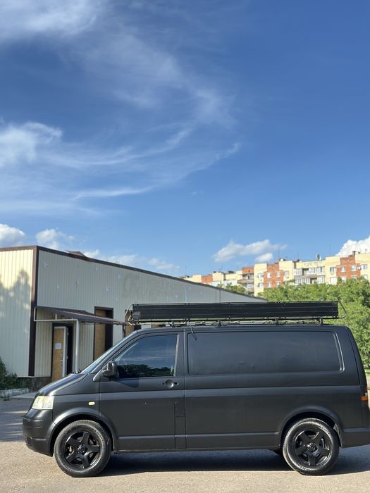 Volkswagen Transporter 5 покоління/2.0 дизель/механіка