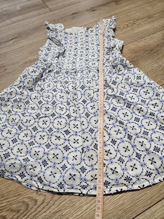 Sukienka dziewczęca letnia biała roz. 122