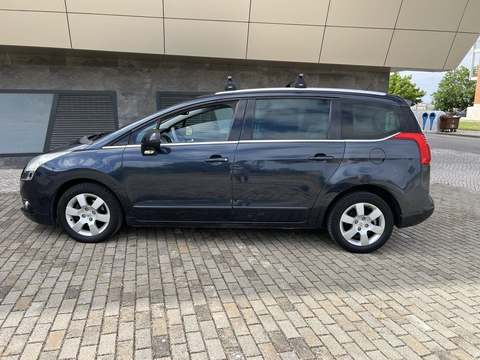 Peugeot 5008 1.6 eHDI 7 lugares