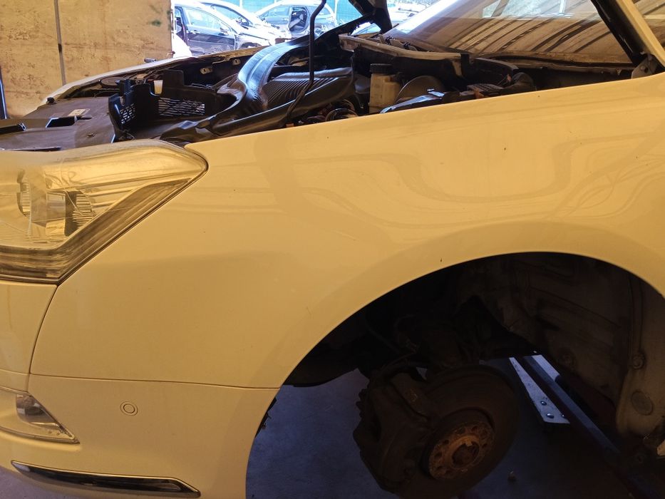 Błotnik lewy przód Citroen C5 x7 III EWPB