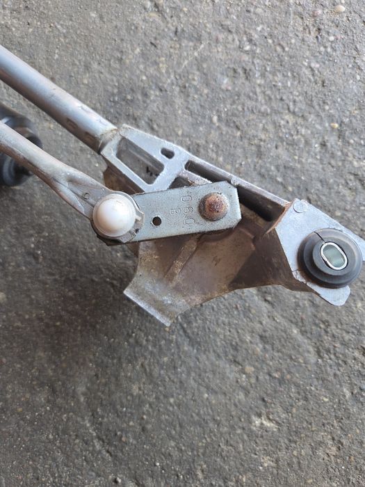Mechanizm wycieraczek silniczek komplet nissan navara D40 3.0 v6