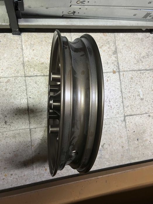 Jantes Honda CB300R (Pyrite Metallic) + Pneus Dunlop Sportmax Usado