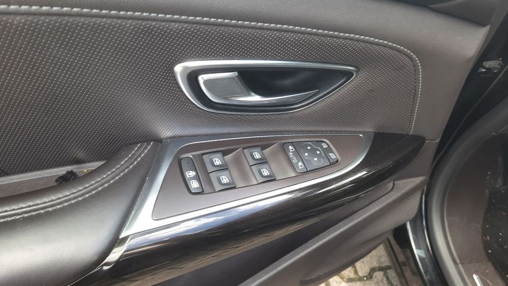 Renault Espase Initiale 2015