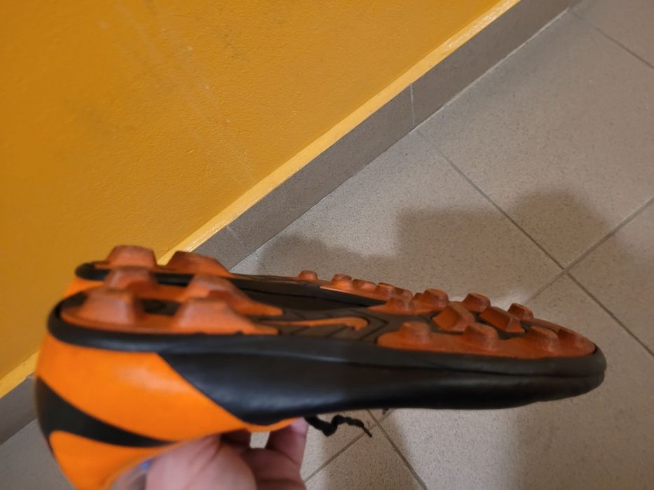 Buty piłkarskie korki lane Nike r. 38,5