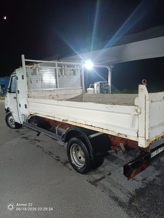 Carregamos entulho436417360518850562