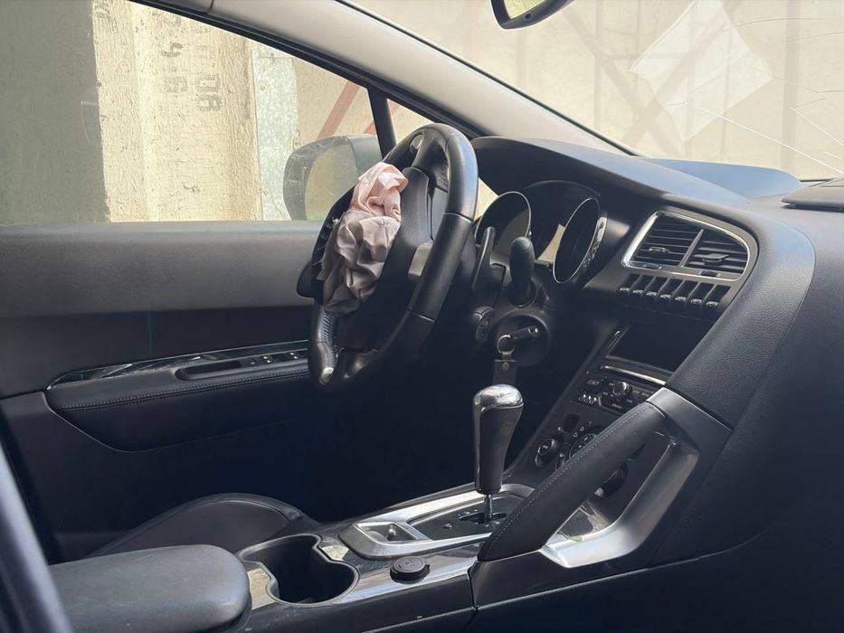 Продам свой автомобиль 97к пробег