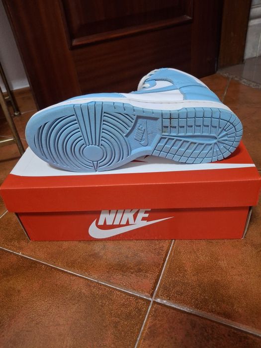 Ténis Nike Dunk Hi Retro