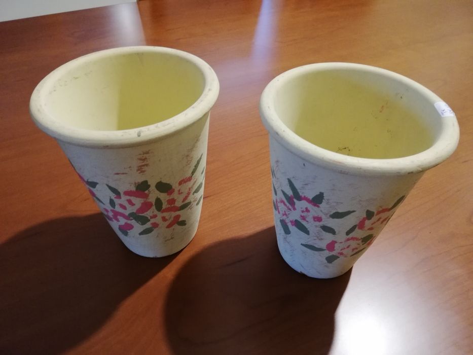 Vasos cerâmicos em excelente estado
