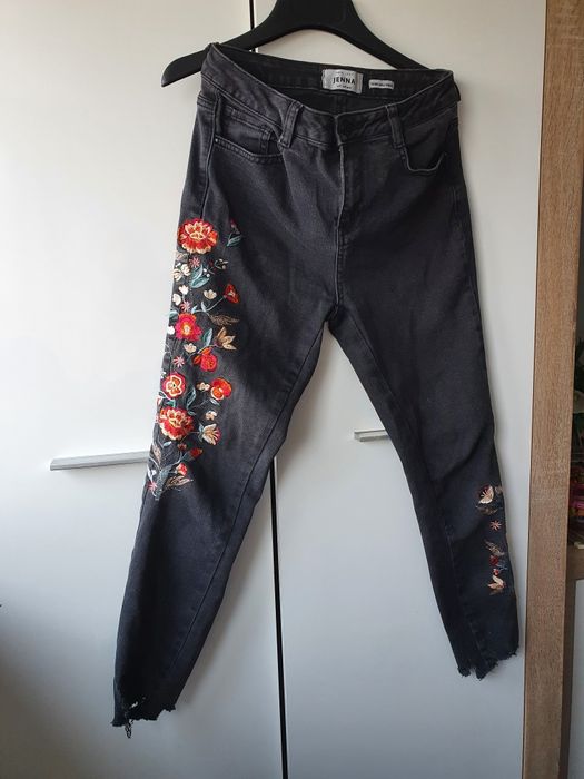 Spodnie dzinsy Reserved