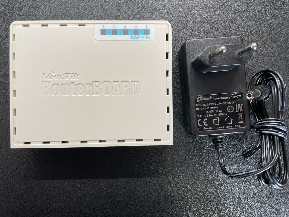 MikroTik RB951Ui-2nD, bardzo mało używany