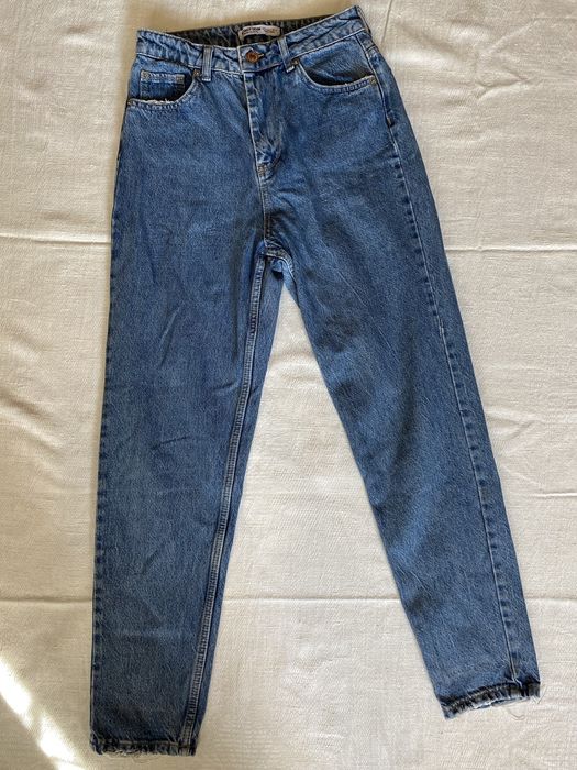 Жіночі джинси мом